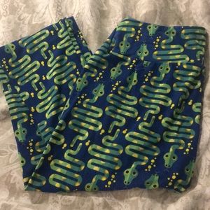 NWOT one size lularoe snake leggings